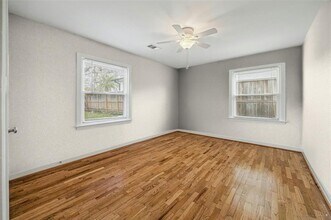 6530 Sivley St in Houston, TX - Building Photo - Building Photo