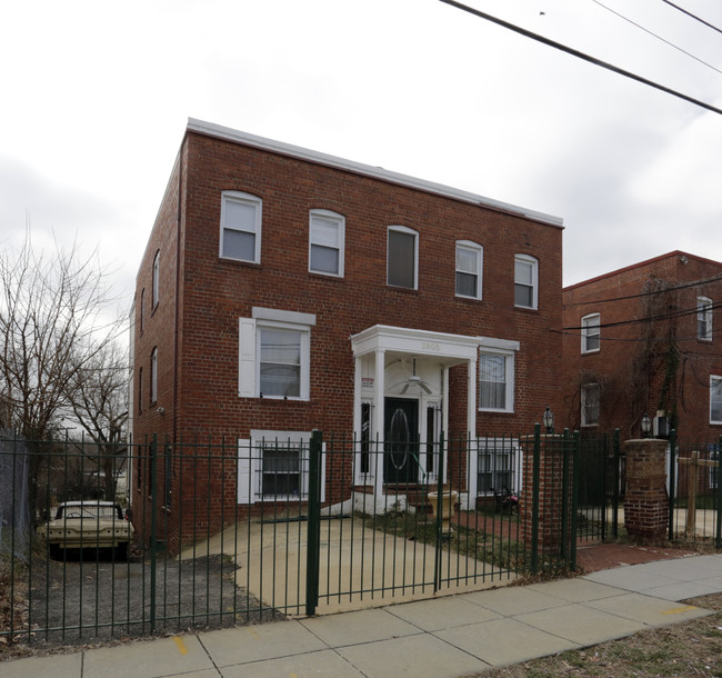 2805 Jasper St SE in Washington, DC - Building Photo - Building Photo