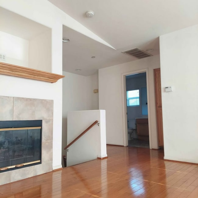 139 Elora Ln in San Marcos, CA - Foto de edificio - Building Photo