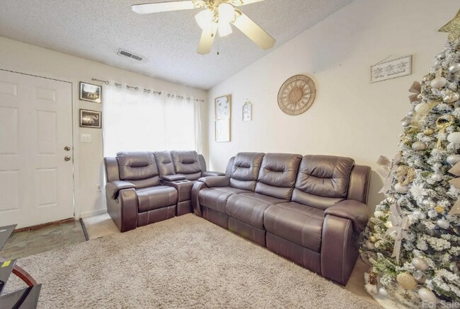 1216 Bringle Ferry Rd, Unit 1216 bringle ferry rd in Salisbury, NC - Foto de edificio - Building Photo