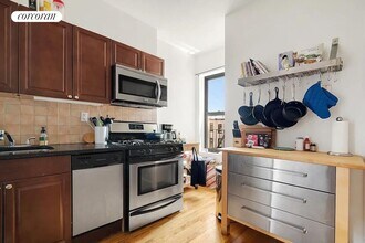 244 President St in Brooklyn, NY - Foto de edificio - Building Photo