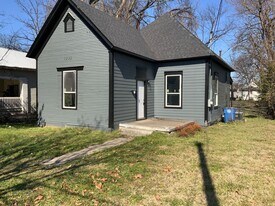 1223 W 10th St in North Little Rock, AR - Building Photo