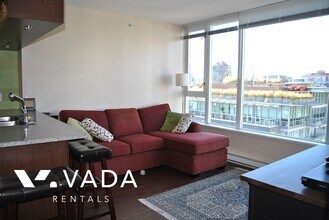 1001 Richards St in Vancouver, BC - Building Photo - Building Photo