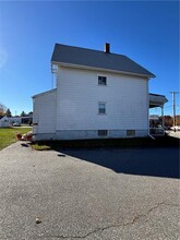 220 Main Rd-Unit -A in Tiverton, RI - Building Photo - Building Photo