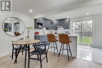 127 Woodfield Dr in Georgina, ON - Building Photo - Building Photo