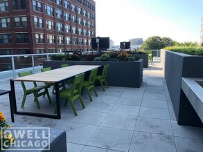 751 S Clark St, Unit 1 in Chicago, IL - Building Photo - Building Photo