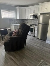 67 Unqua Rd in Massapequa, NY - Building Photo - Building Photo