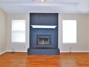 2212 Bolivar St in Denton, TX - Building Photo - Building Photo