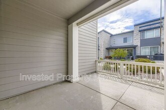 7488 W Pacific Ln in Lakewood, CO - Building Photo - Building Photo