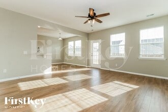 189 Daniels Creek Cir in Goose Creek, SC - Building Photo - Building Photo