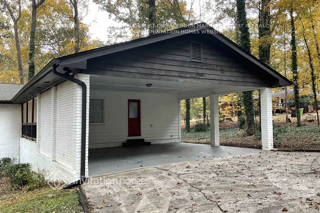 1748 Pamela Cir SW in Marietta, GA - Foto de edificio - Building Photo