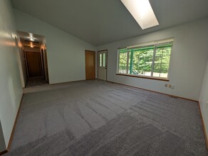 4717 NW Kearney Rd in Bremerton, WA - Building Photo - Building Photo