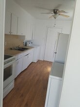 607 W 17th St in Portales, NM - Building Photo - Building Photo