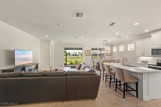 28044 Sanibel Sands St in Bonita Springs, FL - Building Photo - Building Photo