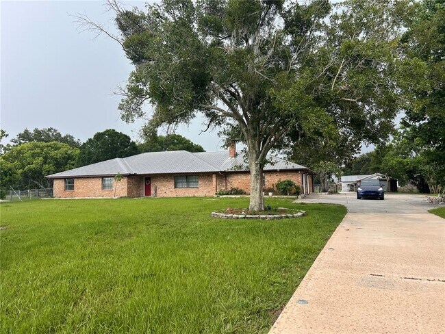 4093 Lippman Rd in St. Cloud, FL - Building Photo - Building Photo