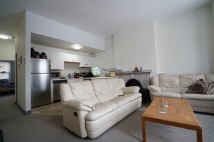 550 Massachusetts Ave, Unit 5 in Boston, MA - Building Photo