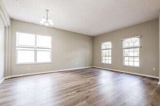 30313 Pga Dr in Sorrento, FL - Building Photo - Building Photo