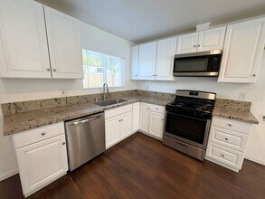 711 E J St in Ontario, CA - Building Photo - Building Photo
