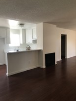 20947 Bryant St, Unit 103 Apartamentos