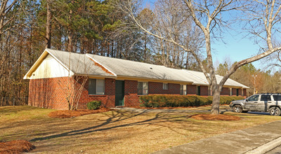 Edisto Plaza Apartments in Johnston, SC - Building Photo - Building Photo