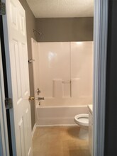 1875 Carrington Dr in Griffin, GA - Building Photo - Building Photo