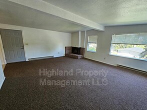 1745-1747 NE Wheatland Dr in Pullman, WA - Building Photo - Building Photo