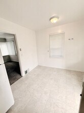 1124-1128 Perry Ave in Bremerton, WA - Building Photo - Building Photo