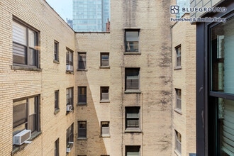 340 E 52nd St in New York, NY - Building Photo - Building Photo