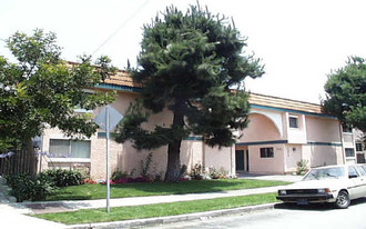 1517 Acacia St Apartments