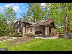 9817 Inglemere Dr in Bethesda, MD - Building Photo - Building Photo