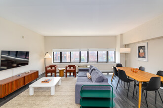 Head House Flats in Philadelphia, PA - Building Photo - Interior Photo