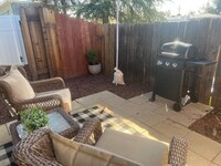 33574 Washington Dr photo'