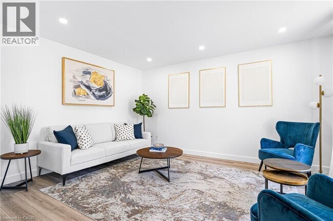 173 Bellingham Dr in Hamilton, ON - Building Photo - Building Photo