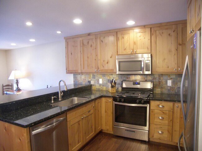 971 Fairway Blvd in Incline Village, NV - Building Photo - Building Photo