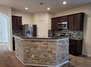 3410 Hunter's Canyon in Baytown, TX - Building Photo - Building Photo