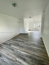 8457 NW 4th Ct, Unit 8457 in Miami, FL - Building Photo - Building Photo