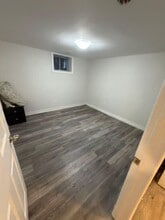 97 Shropshire Dr in Toronto, ON - Building Photo - Building Photo