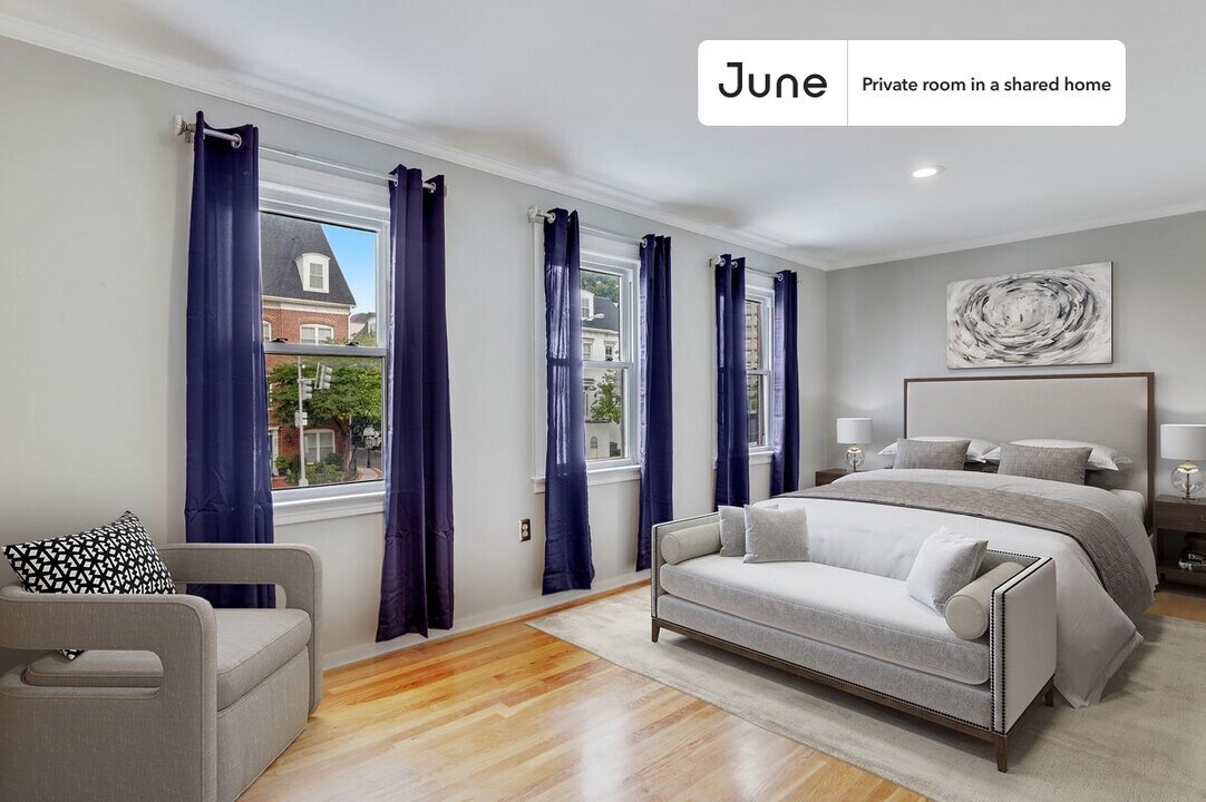 Private bedroom in 7 bed/4 bath Home in Washington, DC - Building Photo