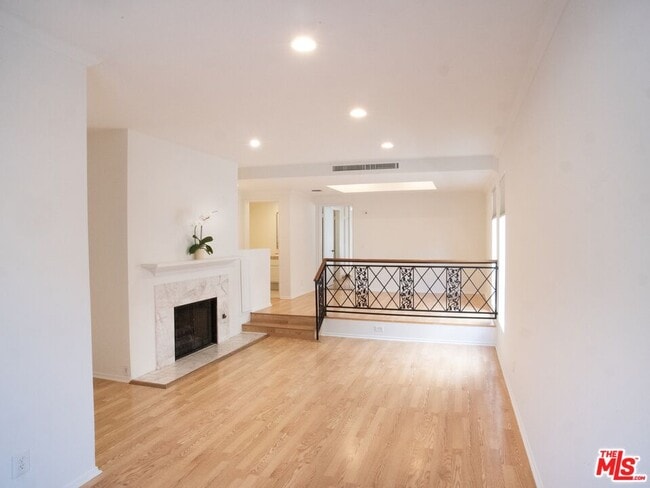 1655 Selby Ave in Los Angeles, CA - Building Photo - Building Photo