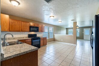 2006 Poco Dr in Missouri City, TX - Building Photo - Building Photo