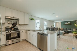 5824 San Geronimo in Seguin, TX - Building Photo - Building Photo