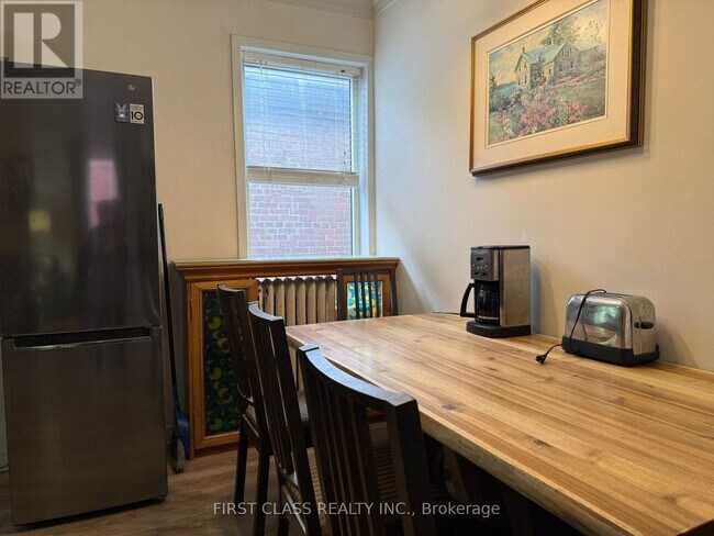 property at 366 Lippincott St