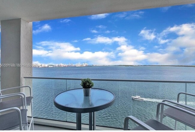 property at 800 Claughton Island Dr