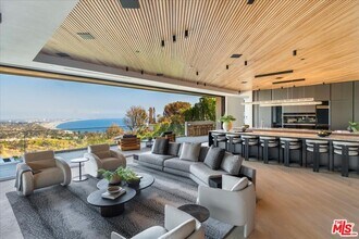 766 Paseo Miramar in Los Angeles, CA - Building Photo - Building Photo
