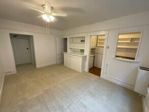 33 Horizon Ave in Venice, CA - Building Photo - Building Photo