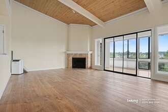 19100 Crest Ave in Castro Valley, CA - Building Photo - Building Photo