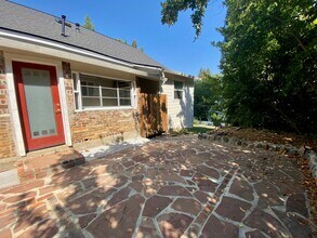 414 S Pine St in Nevada City, CA - Building Photo - Building Photo