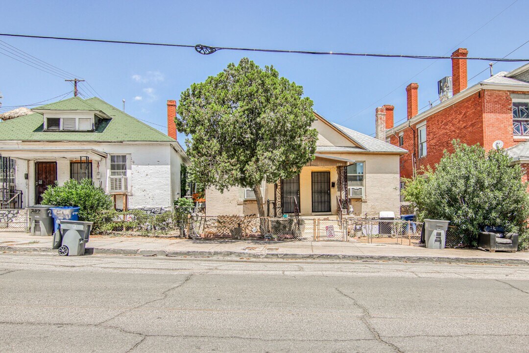 205 W Rio Grande Ave in El Paso, TX - Building Photo