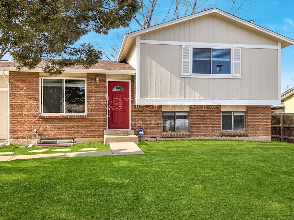 2639 S Dillon St in Aurora, CO - Building Photo