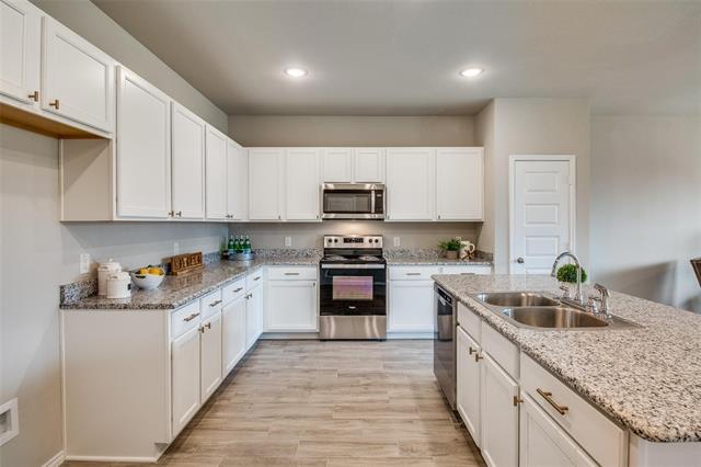 924 Billups Dr in Van Alstyne, TX - Building Photo - Building Photo